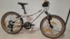 SCOTT BIKE SCALE 20 SILVER (KH) MODEL: 290748 SIZE: KIDS ORIG RRP &pound;349 KIDS FROM 115 CM 20'' WHEELS 10.6 KG / 23.37 LBS FOR KIDS WHO LIKE TO GO FAST PERFECT 1ST SUSPENSION BIKE EQUIPPED WITH 7 GEARS WITH PEDALS (SEE ALL IMAGES - WITH ORIGINAL BOX)