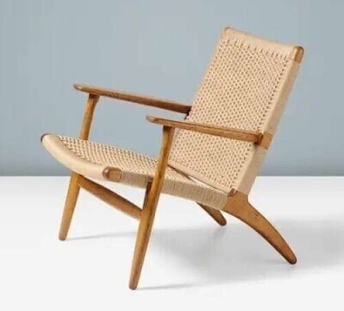 1 X BRAND NEW IN BOX CH25 HANS J WEGNER 1950 ARMCHAIR IN OAK IN SIZE W 71 X D 73 X H 73 - RRP &pound;3,408