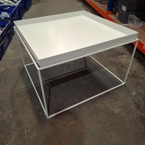 1 X BRAND NEW WITH BOX TRAY TABLE COFFEE SQUARE IN WHITE IN SIZE 60 X 60 X H 39 - RRP &pound;188