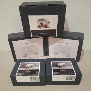 5 X BRAND NEW MIXED GEORG JENSEN LOT CONTAINING 1 MONEYPHANT WITH TWINS IN STAINLESS STEEL / OAK WOOD - RRP £110 2 ELEPHANT COLLECTION MINIPHANT IN STAINLESS STEEL - RRP EACH £57 2 THE ELEPHANT COLLECTION PICTURE FRAME IN SIZE SMALL - RRP EACH £65