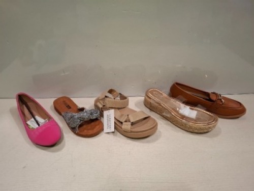 21 X BRAND NEW MIXED WOMENS SHOES CONTAINING LA BOTTINE SOURIANTE FLAT POINTED SHOES IN PINK IN SIZE 6 , VICES - VERSO SANDALS IN SILVER IN SIZE 3 , C'M PARIS SANDALS IN CHAMPAGNE IN SIZE 4
