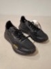 19 X BRAND NEW REEBOK TRAINERS IN BLACK IN SIZE UK 5 IN ONE TUB (NOTE - TUBS NOT INCLUDED)