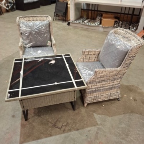 1 X THREE - PIECE RATTAN SET TO INCLUDE 2 HIGH BACK CHAIRS AND ONE GLASS TOP TABLE IN SIZE 90 X 90 X H 50