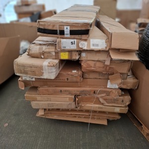 10 X FLATPACK FURNITURE LOT TO INCLUDE SHERBOURNE SIDEBOARD IN CREAM , HL CARL MIRRORED COMBI IN WHITE OAK , HOMELI LANC COMBI UNIT IN GREY ETC (NOTE - CUSTOMER RETURNS COULD BE PARTS ONLY- ON A FULL PALLET )