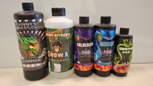 60 X BRAND NEW MIXED GARDEN FERTILIZER LOT CONTAINING EMERALD HARVEST CALMESIUM 2-0-0 NUTRIENT BOOST 500ML , EMERALD HARVEST CARBO BLAST 0-1-0 TRIPLE A CRYSTAL 250ML , FUTURE HARVEST , SUCK IT UP 0-0-0.1 FOLIAR SPRAY ENHANCEMENT 250ML ETC IN ONE TRAY (NOT