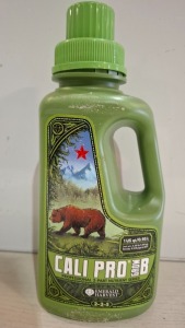 20 X BRAND NEW EMERALD HARVEST CALI PRO GROW B PROFFESIONAL TWO PART NUTRIENT SERIES 2-2-5 950ML IN ONE TRAYS
