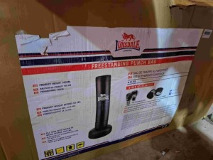 1 X LONSDALE LONDON FREESTANDING PUNCH BAG HIGHT 195CM COMES WITH PRO TRAINING GLOVES AND PRO HAND WRAPS ( NOTE CUSTOMER RETURNS - UNKNOWN CONDITION BOX DAMAGED )