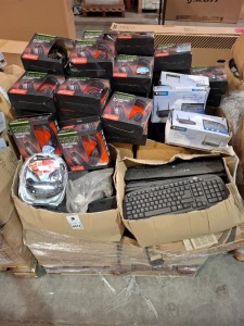 LARGE AMOUNT OF MIXED ELECTRICAL EQUIPMENT CONTAINING DYNAMODE DH-878 STEREO HEADSET WITH SURROUND SOUND , DYNAMODE 300MBPS WIRELESS ROUTER WITH ADSL2 +MODEM , 20+ DYNAMODE AND LMS DATA KEYBOARDS ETC ON ONE PALLET (NOTE - CUSTOMER RETURNS)