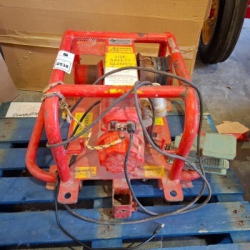 1 X ELECTRIC 1.5T/2.5T CABLE PULLER WINCH