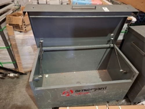 1 X ARMORGARD TUFFBANK STORAGE BOX SIZE L 121 X D 65 X H 100 - (NOTE OPEN NO KEYS )