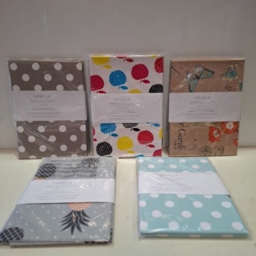 72 X BRAND NEW VINYLLA EASY WIPE CLEAN VINYL TABLECLOTHS IN SIZE 180 X 140 CM IN VARIOUS STYLES AND COLOURS IN 6 BOXES