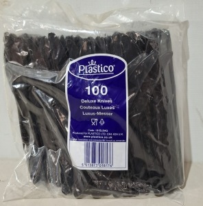 760 X BRAND NEW PACKS OF 100 PLASTICO DELUXE PLASTIC KNIVES ON A FULL PALLET ( NOTE BOXES ARE IN POOR CONDITION - PRODUCT IS SEALED & SOUND )