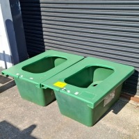2 X BRAND NEW HAY - SAVERS / HORSE FEEDERS IN GREEN IN SIZE H 50 X L 110 X W 80 CM