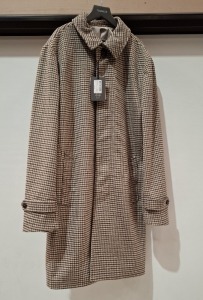 4 X BRAND NEW LIGHT GREY - BROWN TAUPE DAN JOHN COATS, CAPPOTTO MONOPETTO IN PIED SE POULE IN VARIOUS SIZES TO INCLUDE - 1 X SIZE 48 & 3 X SIZE 46, - RRP £159.99 PER COAT.