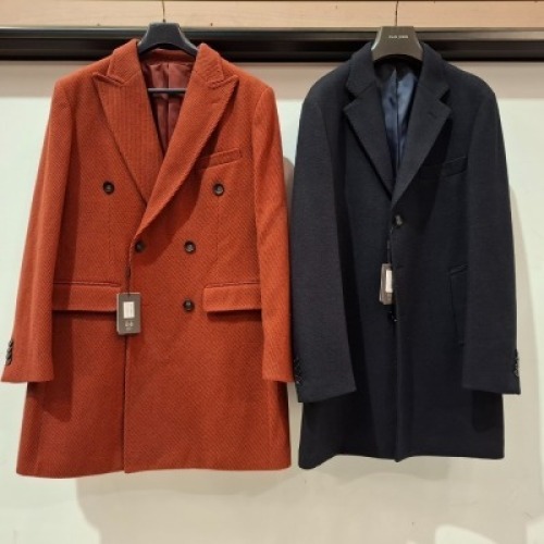 6 X BRAND NEW DAN JOHN COATS IN VARIOUS SIZES & COLOURS TO INCLUDE - 4 X NAVY BLUE CAPPOTTO MONOPETTO BARONETTO IN JERSEY IN SIZES 1 X SIZE 48, 1 X SIZE 52, 1 X SIZE 54, 1 X SIZE 58 - RRP &pound;139.99 & 2 X BROWN / ORANGE CAPPOTTO DOPPIO PETTO CAVALRY IN SIZ