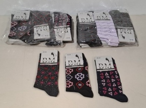 26 X BRAND NEW PACKS OF 12 DM BIGMRY WOMENS SOCKS IN VARIOUS COLOURS IN SIZE 36-42 IN ONE BOX