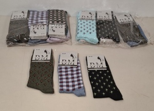 26 X BRAND NEW PACKS OF 12 DM BIGMRY WOMENS SOCKS IN VARIOUS COLOURS IN SIZE 36-42 IN ONE BOX