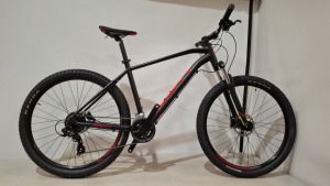 SCOTT ASPECT 760 EQ BIKE MODEL: 290254 SIZE: L ORIG RRP £599 ASPECT 700/900 ALLOY FRAME SUNTOUR XCE28 100MM FORK SHIMANO TX800 16 SPEED TEKTRO HYD. DISC BRAKES KENDA BOOSTER NO FENDERS OR KICKSTAND (SEE ALL IMAGES)