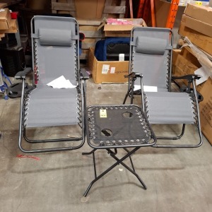 1 X 3 PIECE SET BRAND NEW LOT CONTAINING 2 STUDIO ROYALE LOUNGERS AND ONE STUDIO ROYALE TABLE IN BLACK / GREY
