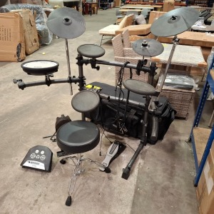 ROLAND TD-6V ELECTRONIC DRUM KIT, STAND & STOOL WITH BAG (SEE ALL IMAGES)