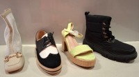 28 X BRAND NEW MIXED WOMENS SHOES LOT CONTAINING CHC SHOES IN BLACK IN SIZE UK 7 , MARQUIIZ BLOCK HEELS IN GREEN IN SIZE 38 , U,DESIRED BOOTS IN BEIGE IN SIZE 37 ETC ON A SHELF