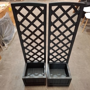 4 X STUDIO SMALL TRELLIS IN GREY IN 2 BOXES (NOTE 2 IN EACH BOX )