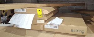 1 X BRAND NEW STRING FURNITURE 5 TIER SHELVING UNIT TO INCLUDE 2 GREY FLOOR SIDE PANELS IN SIZE 200 X 30 CM AND 1 CABINET WITH SILDING DOOR IN BEIGE AND 4 WOOD MAGAZINE SHELFS IN SIZE 78 X 30 CM IN 6 BOXES