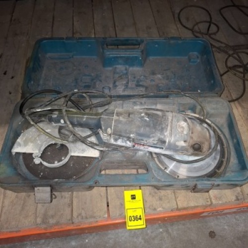 1 X MAKITA 9069 230MM 2000W ANGLE GRINDER