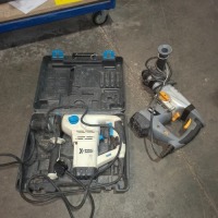 2 X TOOL LOT CONTAINING 1 TITAN TTB278SDS SDS ROTARY HAMMER DRILL 230V 1500W AND ONE MAC ALLISTER SDS HAMMER DRILL