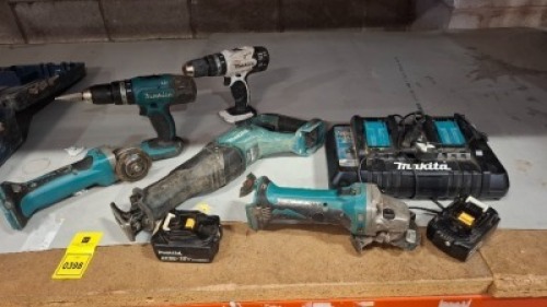 8 X MIXED MAKITA TOOLS LOT TO INCLUDE 2 CORDLESS ANGLE GRINDERS , 2 COMBI DRILLS , 1 RECIPICATING SAW , DUAL PORT CHARGER , AND TWO BATTERIES