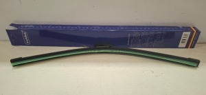300 X AXEBLINK WINDSCREEN WIPERS 4 IN SIZE 14 1 IN SIZE 13 AND 1 IN SIZE 12IN 6 BOXES