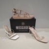 30 X BRAND NEW MIXED MISSGUIDED SHOES CONTAINING MID ILLUSION HEEL CLEAR SANDALS IN CLEAR , SQUARE TOE BLOCK HEEL MULE SANDALS IN SAND , BARELY THERE SQUARE TOE HIGH HEELS IN WHITE , CHUNKY FLATFORM GLADIATOR SANDAL IN SAND ETC ALL IN SIZE 6