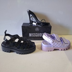 30 X BRAND NEW MIXED MISSGUIDED SHOES CONTAINING SQUARE TOE HIGH HEEL TIE UP SANDALS IN BLACK , SATIN BARELY THERE HIGH HEEL IN PINK , CHUNKY CROC GLADIATOR FLAT SHOE IN BLACK ETC ALL IN SIZE 4