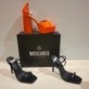 30 X BRAND NEW MIXED MISSGUIDED SHOES CONTAINING DOME STUD GLADIATOR SANDAL IN ROSE GOLD , BASIC BARELY THERE IN BLACK , EXTREME PLATFORM SATIN HEELED SANDAL IN ORANGE ETC ALL IN SIZE 6