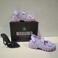 30 X BRAND NEW MIXED MISSGUIDED SHOES CONTAINING QUILTED GRANDAD SANDAL IN GREEN , WF SATIN POINTED LACE UP BARELY THERE ETC ALL IN SIZE 6