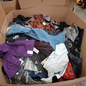 200+ BRAND NEW MIXED PANTS/SHORTS LOT CONTAINING CRIMINAL DAMAGE BACK TO THE FUTURE TO THE FUTURE SHORTS IN NAVY IN SIZE M , ISHU DENIM JEANS IN BLUE IN SIZE 12 , CRIMINAL DAMAGE JOGGING BOTTOMS IN PALE BLUE IN SIZE M ETC IN ONE PALLET BOX