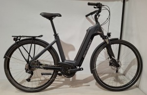 BERGAMONT E-HORIZON TOUR 500 WAVE BIKE MODEL: 281010 SIZE: 52 ORIG RRP £2499 E-BIKE SPECIFIC SCHWALBE ENERGIZER PLUS TYRES WITH LOW ROLLING RESISTANCE AND PERFECT GRIP COMFORTABLE SELLE ROYAL ESSENZA PLUS SADDLE AND BGM COMFORT LOCK-ON GRIPS BOSCH ACTIVE 