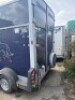 IFOR WILLIAMS TRAILERS HORSE BOX ***LOCATED CROYDON*** 2700KG MAX YOM: UNKNOWN (SEE PLATE IMAGE) NO KEYS NO PAPER WORK, CLEAN CONDITION e4*2007/46*0080 SCKD00000N70258344 (SEE IMAGE TO VERIFY AS 7 OBSCURED) **** PLEASE NOTE THIS IS SITUATED IN CROYDON AN - 2