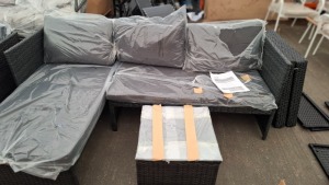 1 X STUDIO KAUAI CORNER RATTAN SET WITH COFFEE TABLE - NOTE IN ONE BOX / CUSTOMER RETURNS
