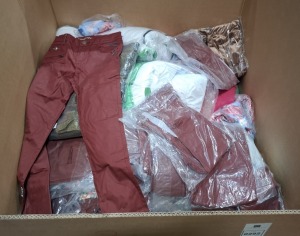 200 + BRAND NEW MIXED CLOTHING LOT CONTAINING LA MUTLE EST A VOUS TROUSERS IN BURGENDY IN SIZE 34 , ELENZA BLAZER JACKET IN BLACK/GOLD IN SIZE UK 10-12 , LULUMALY SKIRT IN TROPICAL COLOUR IN SIZE SMALL ETC IN ONE PALLET BOX
