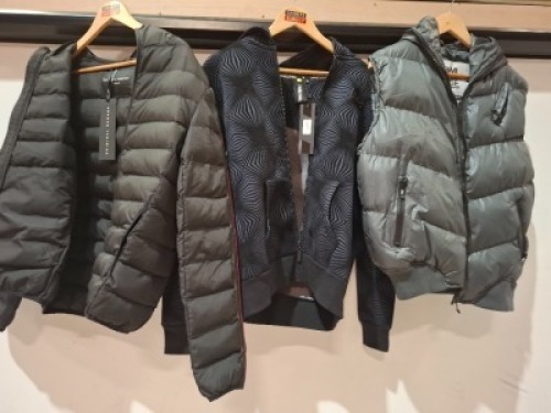 5 X BRAND NEW CRIMINAL DAMAGE COATS LOT CONTAINING STRAND PUFFA JACKET IN BLACK IN SIZE M , 1X SCUBA HOOD JACKET IN BLACK AND BLUE IN SIZE M , FLIP GILET IN CHARCOAL IN SIZE L , COVENT PUFFER JACKET IN NYLON BLACK IN SIZE S , 1X SIGNATURE VARSITY JACKET 