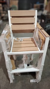 4 X BRAND NEW BRAND NEW ALUMINIUM / COMPOSITE BARSTOOLS IN WHITE / LIGHT BROWN