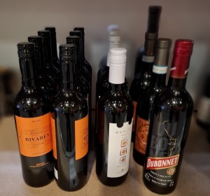 16 X BRAND NEW MIXED ALCOHOL LOT CONTAINING 8 TEMPRANILLO RIVAREY RIOJA 75CL 13.5% , 4 MERLOT VENETO 2022 SOLEGHET 75CL 12% , 2 FEUDO ARANCIO NERO D'VOLA 2021 75CL 13% , 1 DUBONNET 75CL 14.8% 1 TOLEDANA GAVI 2017 75CL 13%