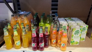 55 X BRAND NEW MIXED SOFT DRINKS LOT CONTAINING BRITVIC ORANGE CORDIAL J2O ORANGE & PASSION FRUIT AND APPLE AND APPLE / MANGO , SUN MAGIC JUICE ETC