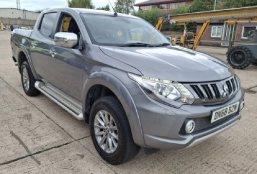 GREY MITSUBISHI L200 BARBARIAN DI-D, 2 KEYS, WITH V5, MOT 6 NOVEMBER 2025, 112,288 MILES, LEATHER SEATS, HEATED FRONT SEATS, CRUISE CONTROL, CLIMATE CONTROL, MANUAL, ROLLER SHUTTER BACK REVERSE CAMERA