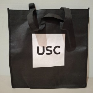 900 X USC REUSABLE TOTE BAGS IN 9 BOXES