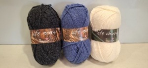 40 X KNITTING WOOL ROLLS IN VARIOUS COLOURS IN SIZES APPROX 198 METRES , APPROX 80 METRES AND APPROX 148CM ETC IN ONE BAG