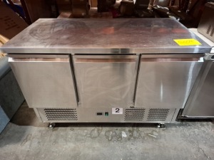 1 X ADEXA 3 DOOR REFRIGERATION COUNTER TOP ON WHEELS