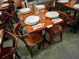 1 X MIXED DINING LOT TO INCLUDE 1 X WOODEN TABLE 4X WOODEN CHAIRS - 4 X PLATES - 4 X BOWLS - 4 X WINE GLASSES - 2X VASES - CUTLERY ETC