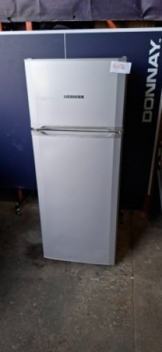 1 X LIEBHERR REFRIGERTOR / FREEZER - IN GREY IN SIZE 140 X 55 X 60 CM
